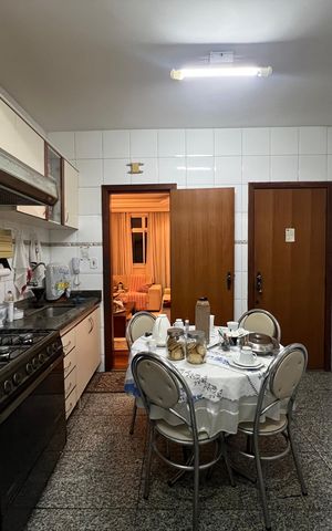 Apartamento à venda com 150m², 3 quartos e 2 vagas Apartamento à venda com 150m², 3 quartos e 2 vagasCozinha