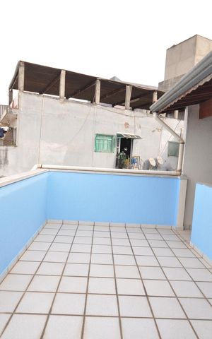 Casa à venda com 320m², 4 quartos e 2 vagasTerraço