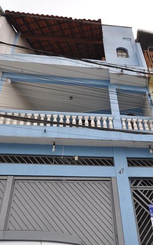 Casa à venda com 320m², 4 quartos e 2 vagasFachada