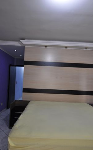 Casa à venda com 320m², 4 quartos e 2 vagasQuarto Suíte