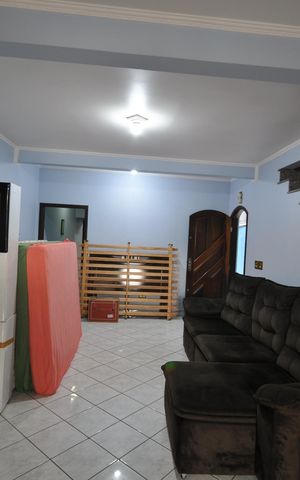 Casa à venda com 320m², 4 quartos e 2 vagasSala