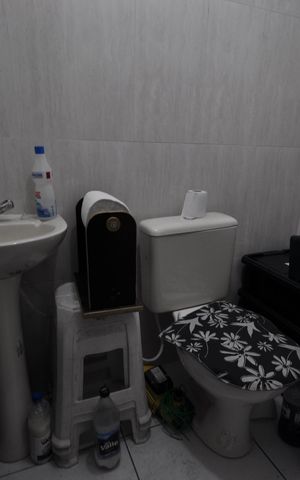 Casa à venda com 320m², 4 quartos e 2 vagasBanheiro de serviço