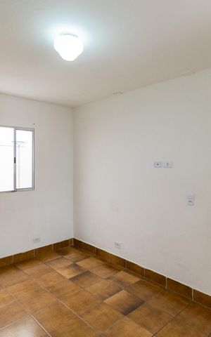 Casa para alugar com 40m², 1 quarto e sem vaga Casa para alugar com 40m², 1 quarto e sem vagaQuarto