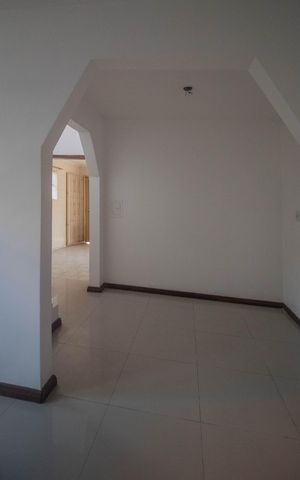 Casa à venda com 110m², 3 quartos e 1 vagaSala