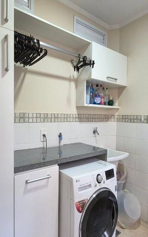 Casa à venda com 177m², 3 quartos e 2 vagas Casa à venda com 177m², 3 quartos e 2 vagasÁrea de Serviço