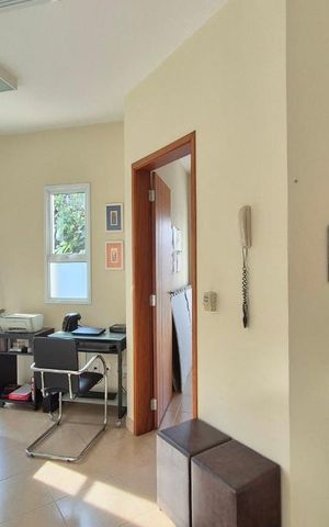 Casa à venda com 177m², 3 quartos e 2 vagas Casa à venda com 177m², 3 quartos e 2 vagasHall dos Quartos