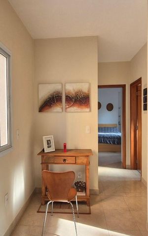 Casa à venda com 177m², 3 quartos e 2 vagas Casa à venda com 177m², 3 quartos e 2 vagasCorredor