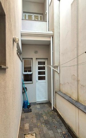 Casa à venda com 177m², 3 quartos e 2 vagas Casa à venda com 177m², 3 quartos e 2 vagasCorredor
