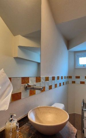 Casa à venda com 177m², 3 quartos e 2 vagas Casa à venda com 177m², 3 quartos e 2 vagasLavabo da Sala de Jantar