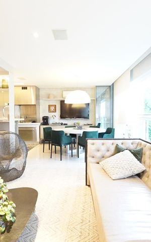 Apartamento à venda com 198m², 4 quartos e 3 vagasSala