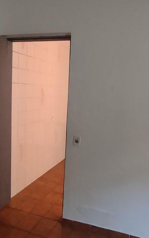 Casa para alugar com 30m², 1 quarto e sem vaga Casa para alugar com 30m², 1 quarto e sem vagaQuarto