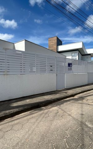 Casa para alugar com 400m², 4 quartos e 3 vagas Casa para alugar com 400m², 4 quartos e 3 vagasFachada