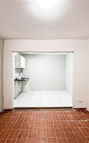 Casa para alugar com 50m², 2 quartos e sem vaga Casa para alugar com 50m², 2 quartos e sem vagaSala