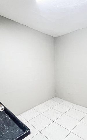 Casa para alugar com 50m², 2 quartos e sem vaga Casa para alugar com 50m², 2 quartos e sem vagaCozinha