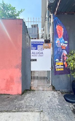 Casa para alugar com 50m², 2 quartos e sem vaga Casa para alugar com 50m², 2 quartos e sem vagaFachada
