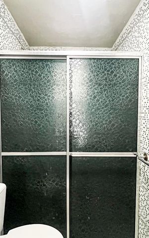 Casa para alugar com 50m², 2 quartos e sem vaga Casa para alugar com 50m², 2 quartos e sem vagaBanheiro da Suíte