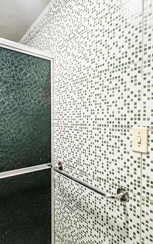 Casa para alugar com 50m², 2 quartos e sem vaga Casa para alugar com 50m², 2 quartos e sem vagaBanheiro da Suíte