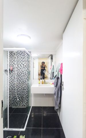 Casa de condomínio à venda com 200m², 5 quartos e 2 vagasCasa 2- Banheiro da suíte
