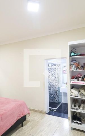 Casa de condomínio à venda com 200m², 5 quartos e 2 vagasCasa 2- Suíte