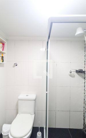 Casa de condomínio à venda com 200m², 5 quartos e 2 vagasCasa 2- Banheiro da suíte