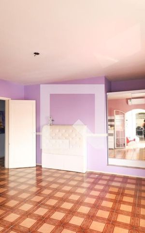 Casa de condomínio para alugar com 180m², 3 quartos e 2 vagas Casa de condomínio para alugar com 180m², 3 quartos e 2 vagasSuíte 3