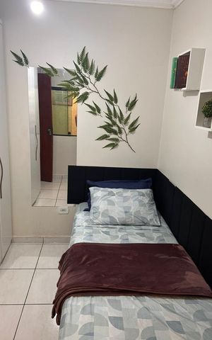 Casa à venda com 180m², 3 quartos e 2 vagas Casa à venda com 180m², 3 quartos e 2 vagasQuarto