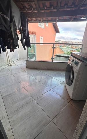 Casa à venda com 180m², 3 quartos e 2 vagas Casa à venda com 180m², 3 quartos e 2 vagasÁrea de serviço