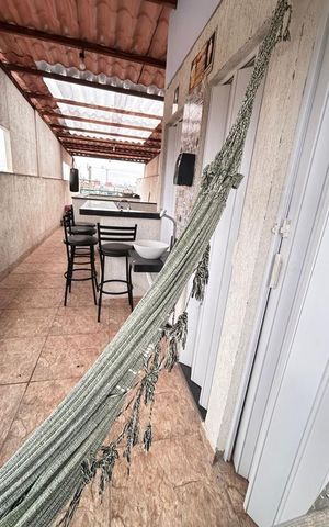 Casa à venda com 180m², 3 quartos e 2 vagas Casa à venda com 180m², 3 quartos e 2 vagasVaranda