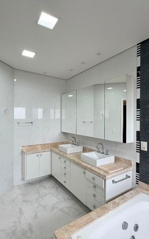 Casa de condomínio à venda com 424m², 4 quartos e 3 vagas