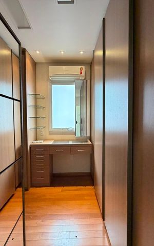 Casa de condomínio à venda com 424m², 4 quartos e 3 vagas