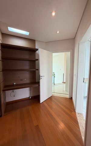 Casa de condomínio à venda com 424m², 4 quartos e 3 vagas