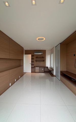 Casa de condomínio à venda com 424m², 4 quartos e 3 vagas
