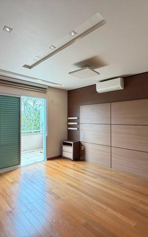 Casa de condomínio à venda com 424m², 4 quartos e 3 vagas
