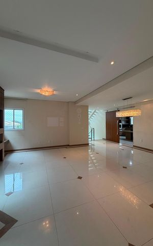 Casa de condomínio à venda com 424m², 4 quartos e 3 vagas