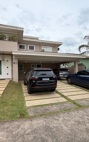 Casa de condomínio à venda com 424m², 4 quartos e 3 vagas