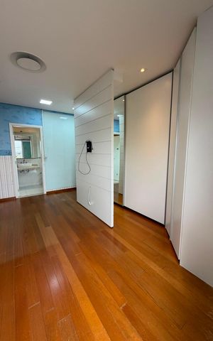 Casa de condomínio à venda com 424m², 4 quartos e 3 vagas