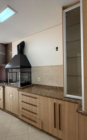 Casa de condomínio à venda com 424m², 4 quartos e 3 vagas