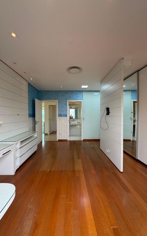 Casa de condomínio à venda com 424m², 4 quartos e 3 vagas