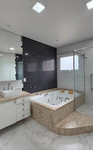 Casa de condomínio à venda com 424m², 4 quartos e 3 vagas