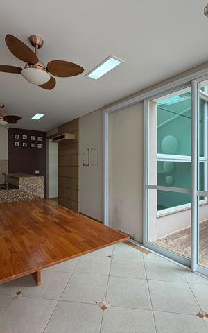Casa de condomínio à venda com 424m², 4 quartos e 3 vagas