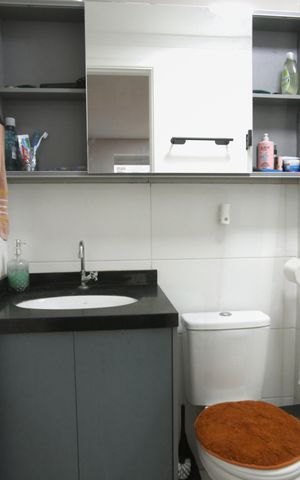 Apartamento à venda com 44m², 2 quartos e 1 vaga Apartamento à venda com 44m², 2 quartos e 1 vagaBanheiro