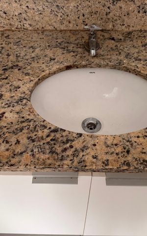 Apartamento para alugar com 40m², 1 quarto e 1 vaga Apartamento para alugar com 40m², 1 quarto e 1 vagaBanheiro Social