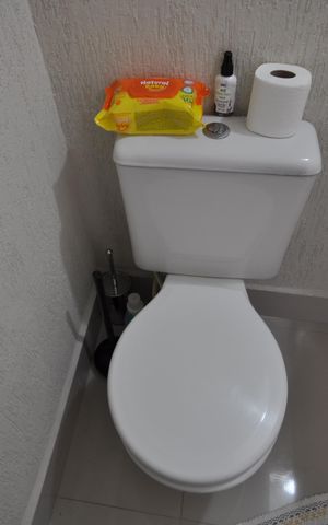 Casa à venda com 94m², 3 quartos e 2 vagasLavabo