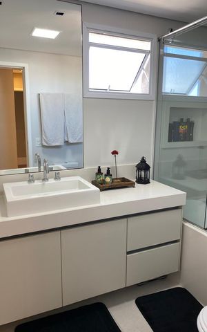 Apartamento à venda com 162m², 3 quartos e 3 vagas Apartamento à venda com 162m², 3 quartos e 3 vagasBanheiro 1