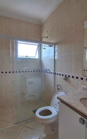 Casa de condomínio para alugar com 312m², 3 quartos e 4 vagas Casa de condomínio para alugar com 312m², 3 quartos e 4 vagasBanheiro