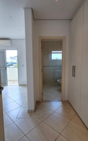 Casa de condomínio para alugar com 312m², 3 quartos e 4 vagas Casa de condomínio para alugar com 312m², 3 quartos e 4 vagasQuarto