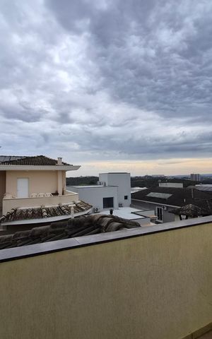 Casa de condomínio para alugar com 312m², 3 quartos e 4 vagas Casa de condomínio para alugar com 312m², 3 quartos e 4 vagasVaranda Quarto