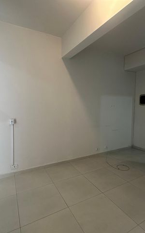 Apartamento para alugar com 65m², 1 quarto e sem vaga Apartamento para alugar com 65m², 1 quarto e sem vagaSala
