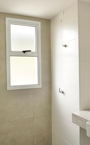 Apartamento à venda com 94m², 3 quartos e 2 vagasBanheiro da Suíte