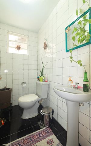Casa à venda com 98m², 2 quartos e 2 vagas Casa à venda com 98m², 2 quartos e 2 vagasBanheiro 2